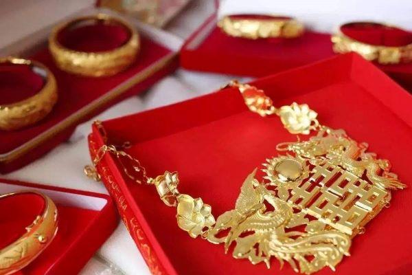 結婚三金