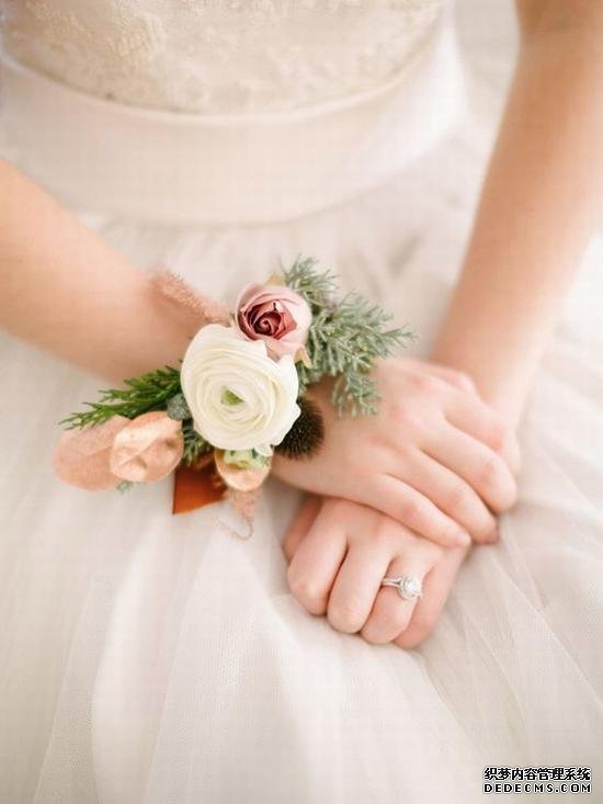 腕花的時代已來臨 圖片源自weddingchicks