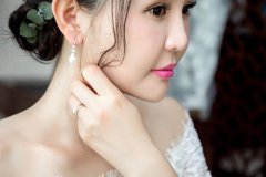 時(shí)尚新娘造型特點(diǎn)及教程