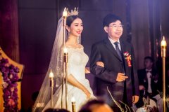 女方父母在訂婚宴上的致辭