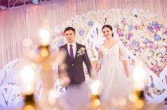 祝福新人結婚的話簡短大氣