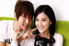 2019婚禮最火情侶對唱歌曲