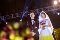 新婚賀卡要怎么寫