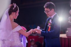 同事結婚祝福語大全 90后結婚賀語搞笑幽默版