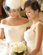 婚禮上新娘應如何正確持拿手捧花