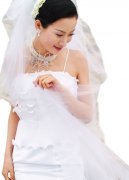 牙齒不整齊的新娘如何拍出完美的婚紗照