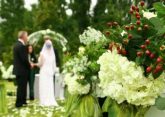 舉行戶外草坪婚禮時新人要注意的問題