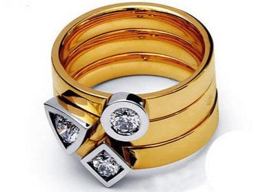 盤點(diǎn)新人結(jié)婚前訂制結(jié)婚戒指的幾種方法