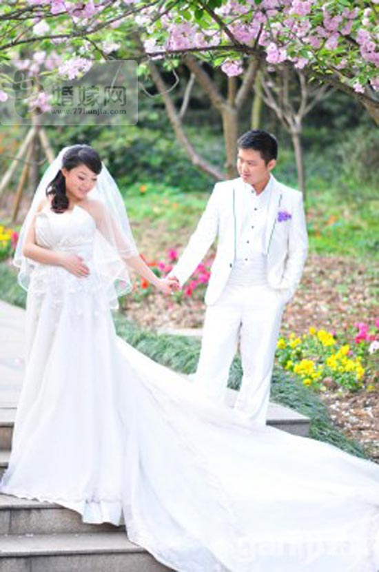傳統(tǒng)婚禮與集體婚禮的優(yōu)勢(shì)比較