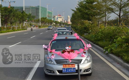 盤點(diǎn)不同類型婚車的裝扮秘決