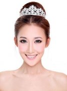 冬季婚禮的華麗新娘發型打造技巧