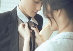 新人造型中不同類型新郎的領(lǐng)帶挑選與搭配知識(shí)
