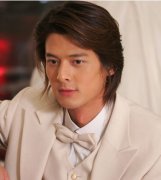 婚禮上新郎如何完美地選擇自己的著裝
