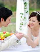 新娘們要如何選擇自己婚禮上的跟妝師