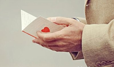 新人選擇短信發送婚禮邀請信息的攻略