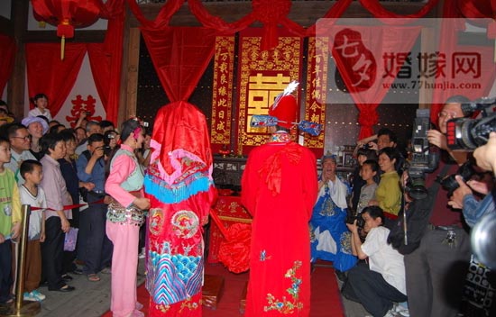 中國傳統(tǒng)婚嫁習(xí)俗中的三大老婚俗
