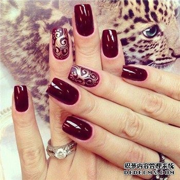 紅色新娘美甲圖案 簡單款新娘美甲