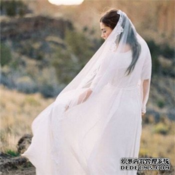 婚禮上新娘頭紗戴法 新娘頭紗類型推薦