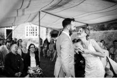 跟隨和的人結(jié)婚