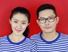 結婚證照片穿什么  幫你支招