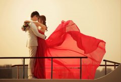 結婚戒指怎么戴？  不同手指佩戴的寓意