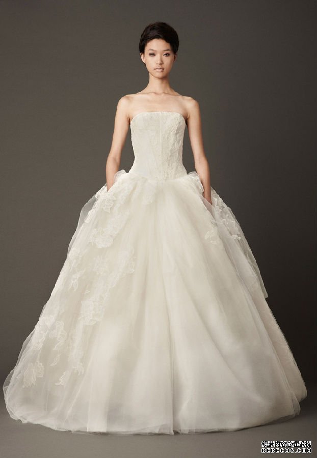 結(jié)婚禮服裙 結(jié)婚禮服款式推薦.png