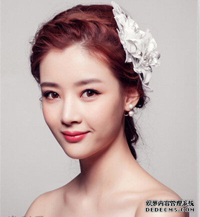 韓式新娘結(jié)婚發(fā)型 婚禮上的亮點1.png