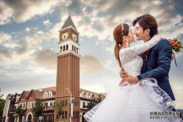 結(jié)婚的風(fēng)俗.png