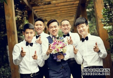 結婚伴郎穿什么