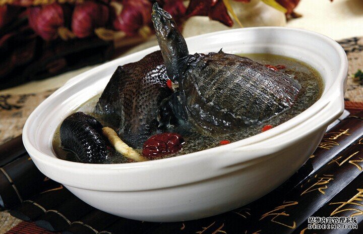 酒店婚宴菜推薦三：甲魚燉烏雞