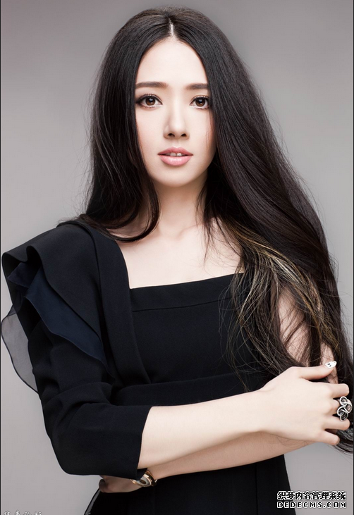 文藝女青年發(fā)型 輕松打造文藝范兒4.png