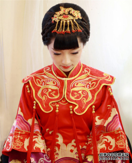 新娘齊劉海發(fā)型圖片.png