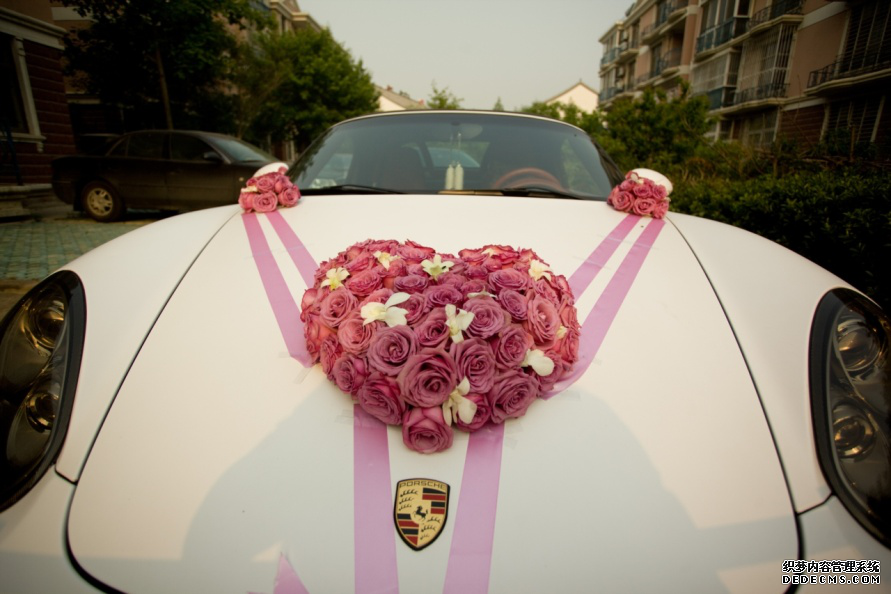 婚禮花車