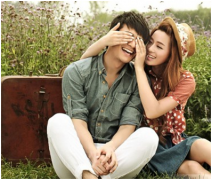 邀請參加婚宴短信      新式請柬的寫法