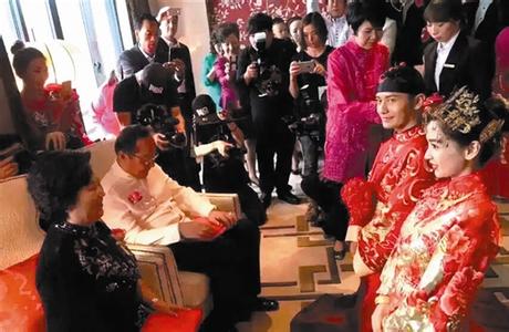 黃曉明與Angelababy.jpg