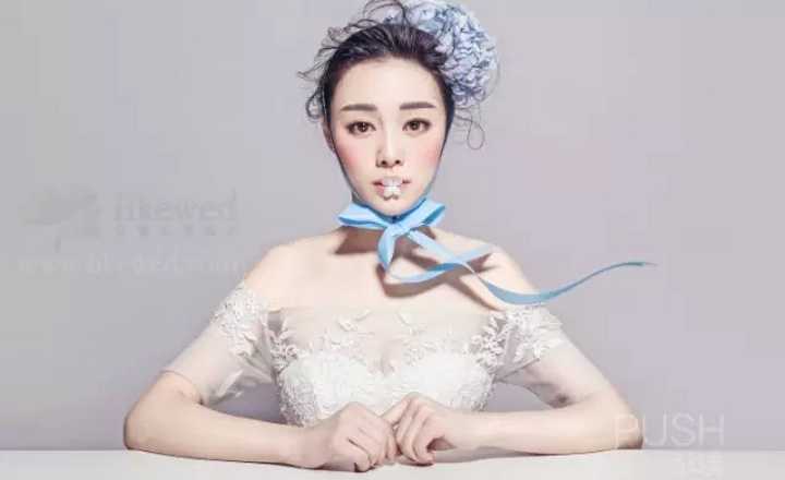 新娘造型丨告別深色系，春夏照樣玩輕復古！妥
