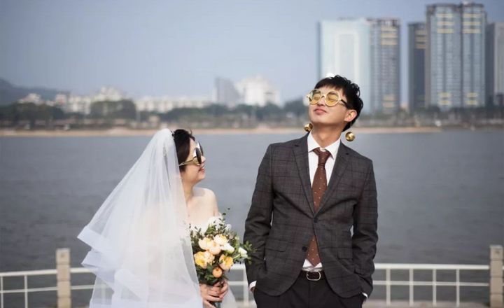 真實(shí)婚禮: 把手沖咖啡搬到婚禮現(xiàn)場？新娘一頓神