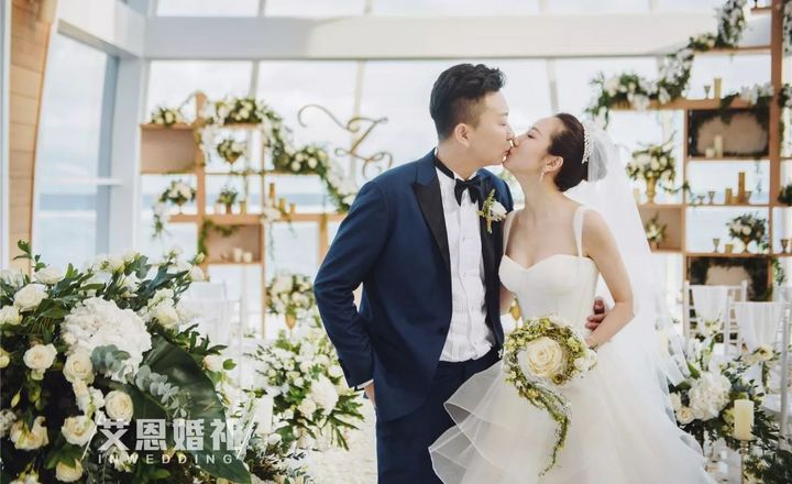 靈感: 一場簡而美，凈而純的巴厘島婚禮。