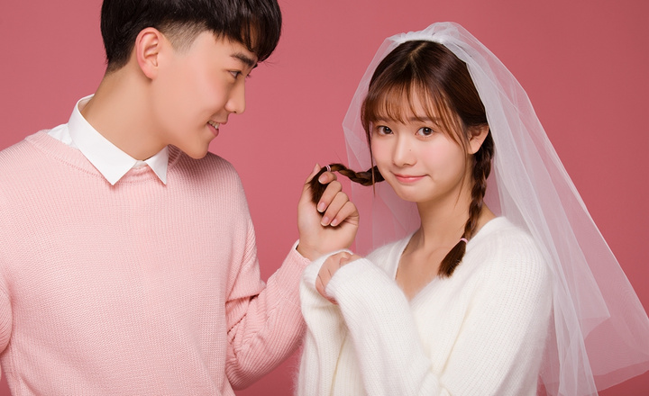 靈感: 看看人家的小清新婚紗照，甜甜的、滿滿的
