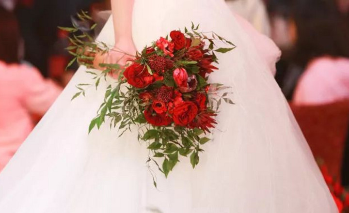 真實(shí)婚禮: ModeRealWedding丨最是你嘴角那一抹緋紅色